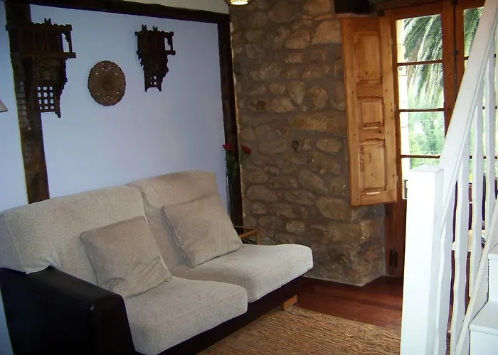 Hotel El Jardin De Aes 2*