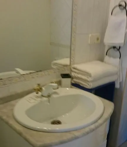 Hotel El Jardin De Aes